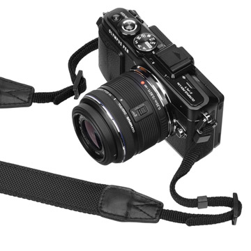 先ヒモはミラーレスカメラに最適な8mm幅。