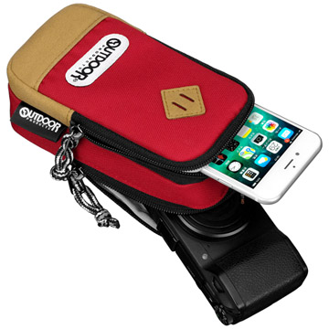 コンパクトカメラとスマートフォンの収納に最適
