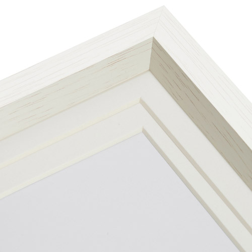 白いプラスチック製額縁と付属品 4902205850830.jpg