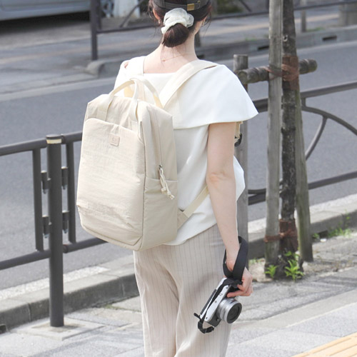 Chululu（チュルル） ルモ バックパック ベージュ カメラバッグ
