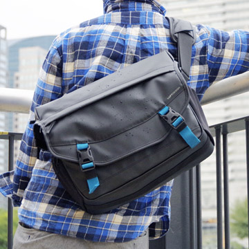 ルフトデザイン レジスト ショルダーバッグＬ