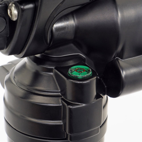 Velbon(ベルボン) 中型ビデオ三脚 DV-538 N - ハクバ写真産業 Velbon(ベルボン) 中型ビデオ三脚 DV-538 N - ハクバ写真産業